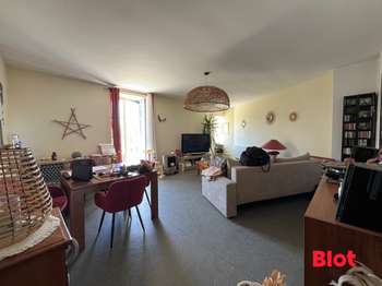 Location Appartement 4 piècesMontfort-sur-Meu