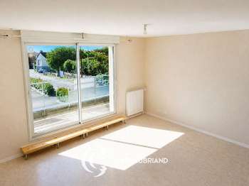 Location Appartement 4 piècesMontreuil-sur-Ille