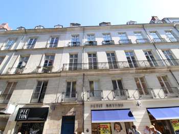 Location Appartement 2 piècesNantes Centre Ville