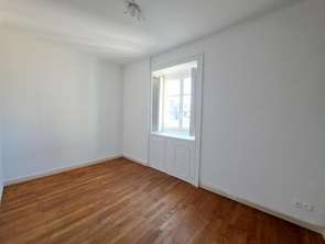 Location Appartement 2 piècesNantes Centre Ville