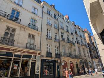 Location Appartement 2 piècesNantes Centre Ville