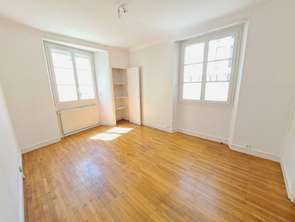 Location Appartement 3 piècesNantes Centre Ville