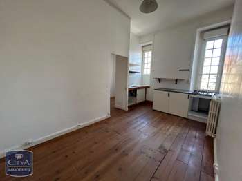 Location Appartement 2 piècesNantes Centre Ville