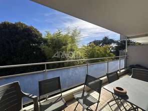 Location Appartement 5 piècesNantes Centre Ville