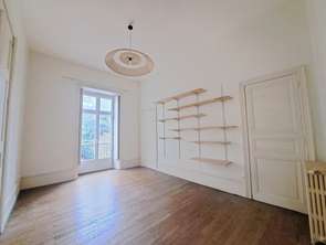 Location Appartement 3 piècesNantes Centre Ville
