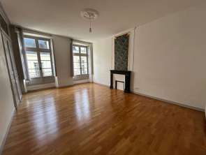 Location Appartement 2 piècesNantes Centre Ville
