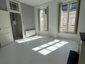 Location Appartement 3 piècesNantes Centre Ville