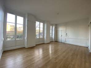 Location Appartement 4 piècesNantes Centre Ville