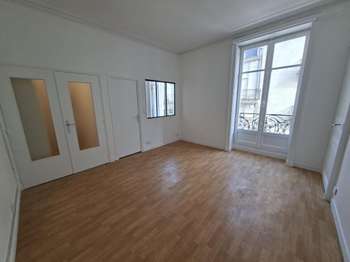 Location Appartement 2 piècesNantes Centre Ville