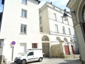Location Appartement 4 piècesNantes Centre Ville