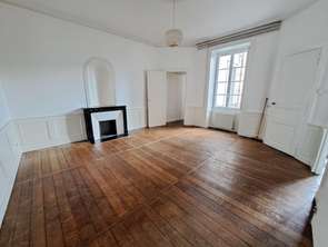 Location Appartement 4 piècesNantes Centre Ville