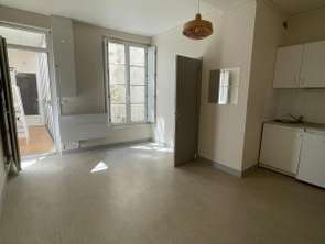 Location Appartement T1Nantes Centre Ville