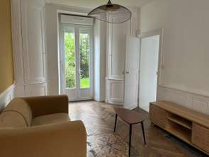 Location Appartement 2 piècesNantes Centre Ville