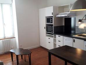 Location Appartement 2 piècesNantes Centre Ville