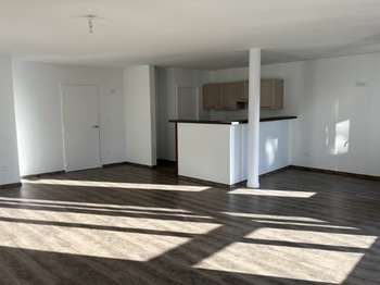 Location Appartement 4 piècesNantes Centre Ville