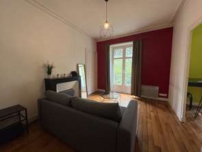 Location Appartement 2 piècesNantes Centre Ville