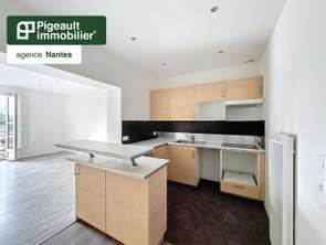 Location Appartement 3 piècesNantes Centre Ville