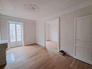 Location Appartement 4 piècesNantes Centre Ville