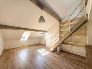 Location Appartement 2 piècesNantes Centre Ville