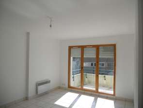 Location Appartement 2 piècesNantes Centre Ville