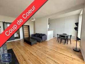 Location Appartement 2 piècesNantes Centre Ville