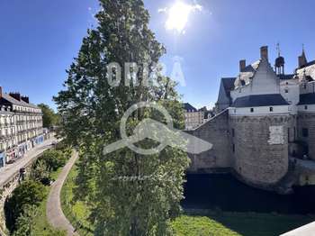 Location Appartement 2 piècesNantes Centre Ville