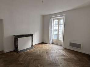 Location Appartement 3 piècesNantes Centre Ville