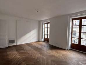 Location Appartement 3 piècesNantes Centre Ville