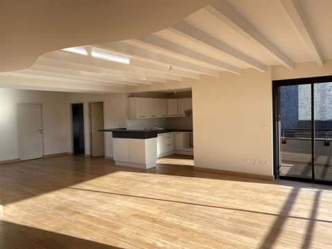 Location appartement 5 pièces Nantes Centre Ville 44