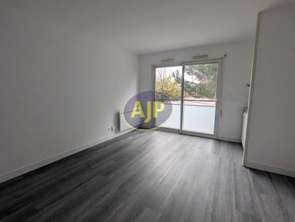 Location Appartement T1Nantes Centre Ville