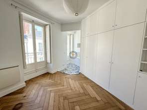 Location Appartement 3 piècesNantes Centre Ville