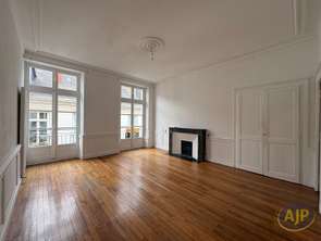 Location Appartement 3 piècesNantes Centre Ville