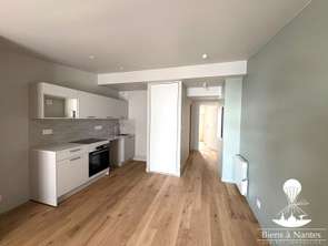 Location Appartement 2 piècesNantes Centre Ville
