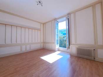 Location Appartement 2 piècesNantes Centre Ville