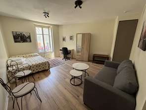 Location Appartement 2 piècesNantes Centre Ville