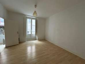 Location Appartement 2 piècesNantes Centre Ville