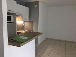 Location Appartement 2 piècesNantes Centre Ville