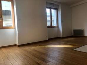 Location Appartement 2 piècesNantes Centre Ville