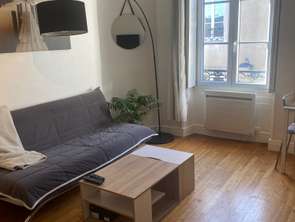 Location Appartement 2 piècesNantes Centre Ville