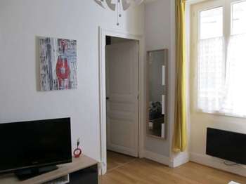 Location Appartement 2 piècesNantes Centre Ville
