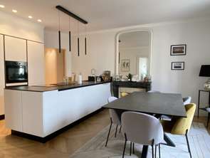 Location Appartement 5 piècesNantes Centre Ville
