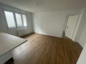 Location Appartement 2 piècesNantes Centre Ville