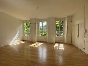 Location Appartement 4 piècesNantes Centre Ville