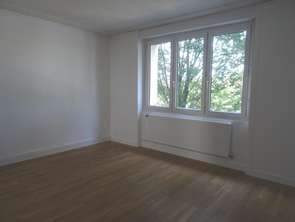 Location Appartement 4 piècesNantes Centre Ville