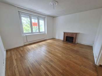 Location Appartement 4 piècesNantes Centre Ville