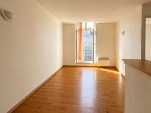 Location Appartement 2 piècesNantes Centre Ville