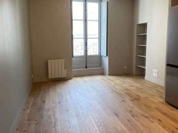 Location Appartement 2 piècesNantes Centre Ville