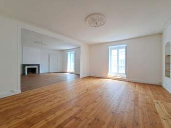 Location Appartement 4 piècesNantes Centre Ville