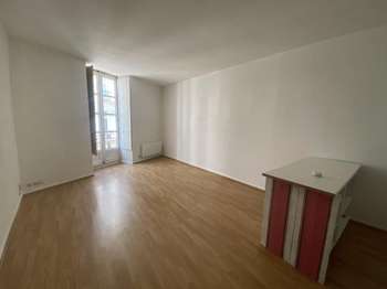 Location Appartement 2 piècesNantes Centre Ville