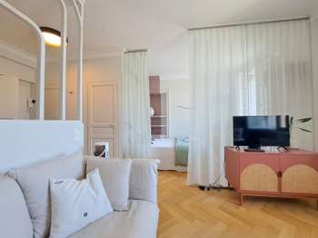 Location Appartement T1Nantes Centre Ville